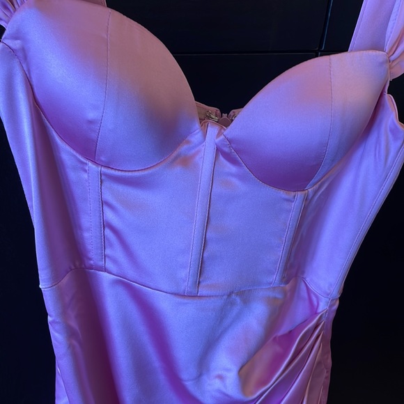 Gorgeous lilac purple corset dress - Picture 13 of 13